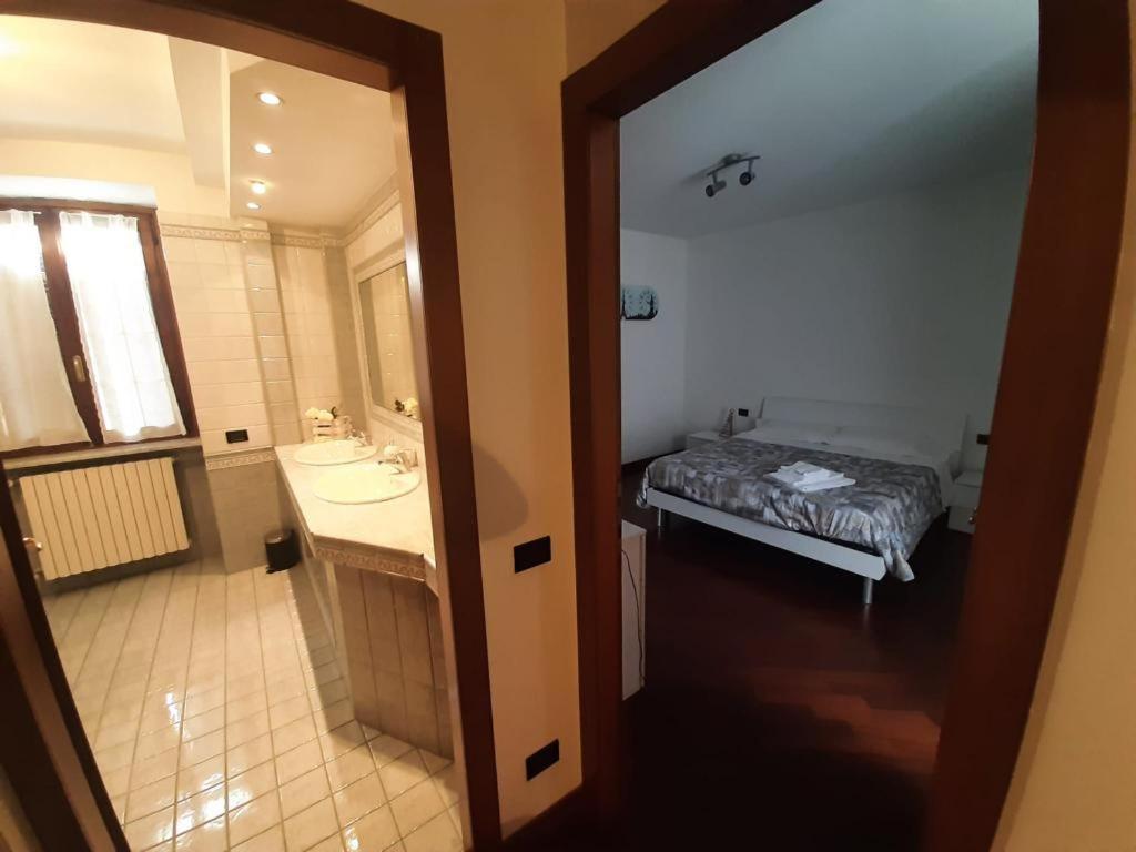 Il Caravaggio Guest House グラッソッビオ エクステリア 写真