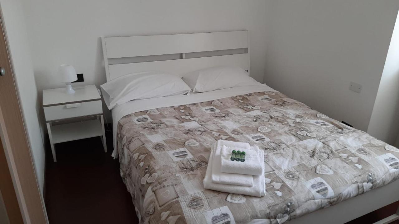 Il Caravaggio Guest House グラッソッビオ エクステリア 写真